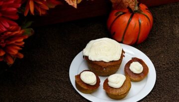 pumpkin pie with cream