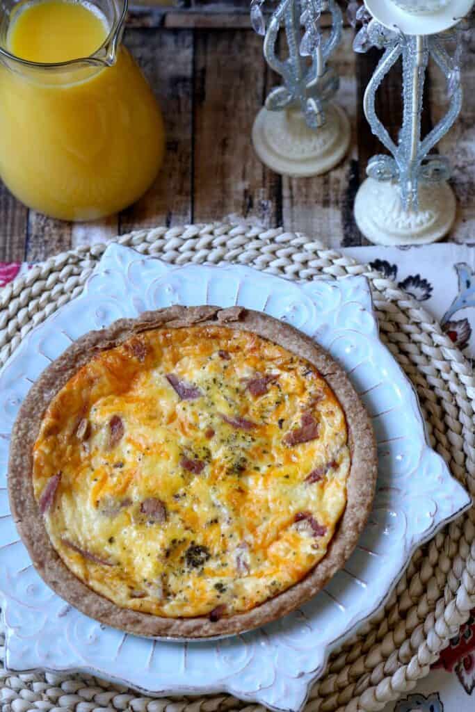 Breakfast Quiche Recipe - Cooking in Bliss